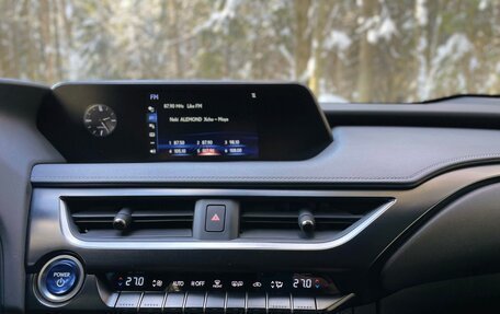 Lexus UX I, 2019 год, 3 100 000 рублей, 29 фотография