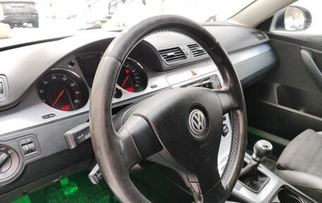 Volkswagen Passat B6, 2006 год, 670 000 рублей, 21 фотография