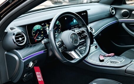 Mercedes-Benz E-Класс, 2021 год, 6 000 000 рублей, 5 фотография