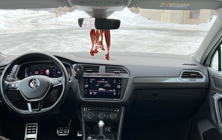 Volkswagen Tiguan II, 2019 год, 2 650 000 рублей, 10 фотография