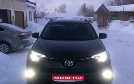 Toyota RAV4, 2018 год, 2 768 000 рублей, 5 фотография