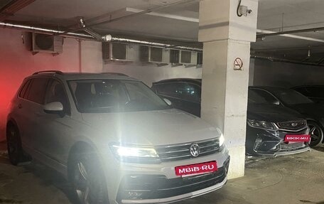 Volkswagen Tiguan II, 2019 год, 3 390 000 рублей, 11 фотография