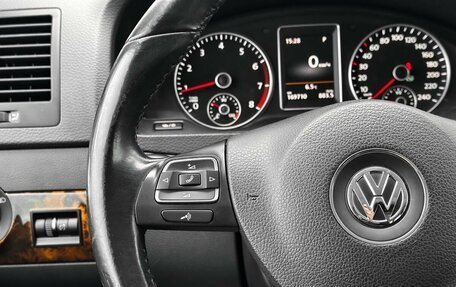 Volkswagen Multivan T5, 2015 год, 3 800 000 рублей, 19 фотография