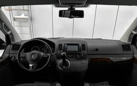 Volkswagen Multivan T5, 2015 год, 3 800 000 рублей, 17 фотография