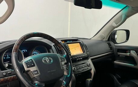 Toyota Land Cruiser 200, 2011 год, 3 570 000 рублей, 10 фотография