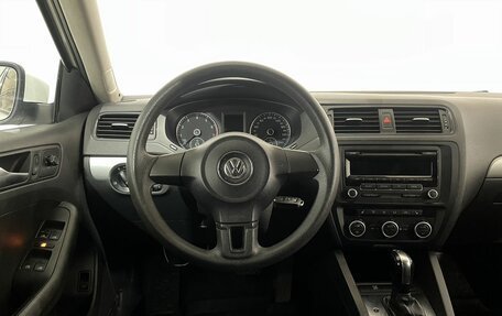 Volkswagen Jetta VI, 2012 год, 1 039 000 рублей, 17 фотография