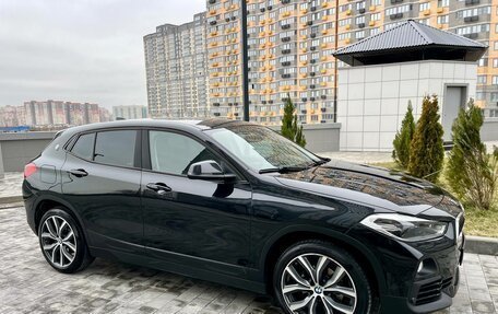 BMW X2, 2018 год, 2 400 000 рублей, 6 фотография