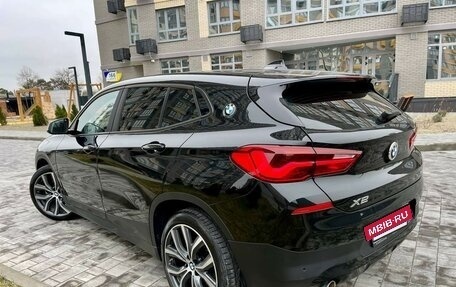 BMW X2, 2018 год, 2 400 000 рублей, 2 фотография