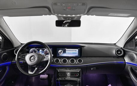 Mercedes-Benz E-Класс, 2017 год, 2 730 000 рублей, 9 фотография