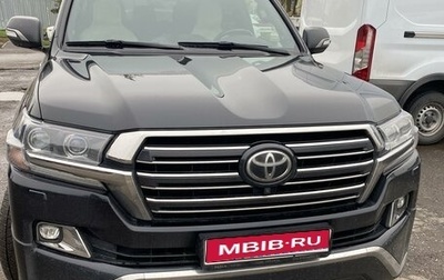 Toyota Land Cruiser 200, 2017 год, 6 850 000 рублей, 1 фотография
