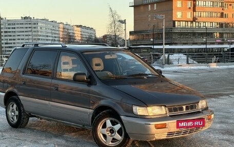 Mitsubishi Space Wagon III, 1992 год, 69 990 рублей, 2 фотография