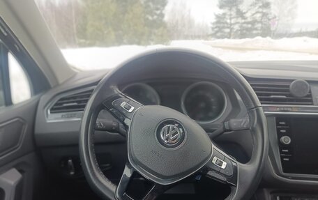 Volkswagen Tiguan II, 2017 год, 2 550 000 рублей, 11 фотография