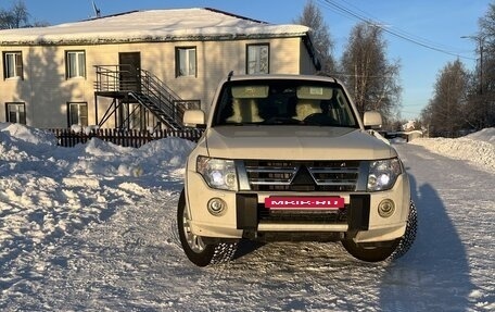 Mitsubishi Pajero IV, 2013 год, 2 100 000 рублей, 5 фотография