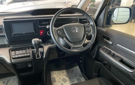Honda Stepwgn IV, 2016 год, 2 107 000 рублей, 14 фотография
