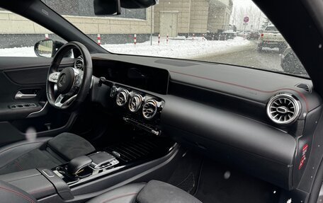 Mercedes-Benz CLA, 2019 год, 2 950 000 рублей, 15 фотография