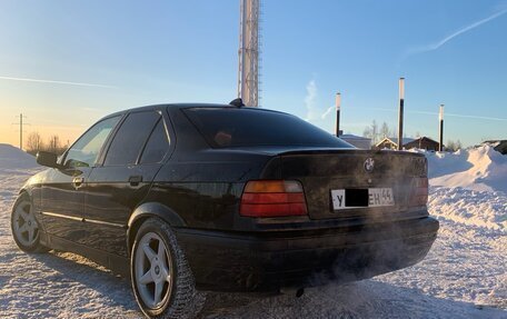 BMW 3 серия, 1993 год, 450 000 рублей, 3 фотография