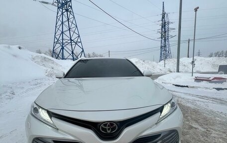 Toyota Camry, 2020 год, 3 500 000 рублей, 6 фотография