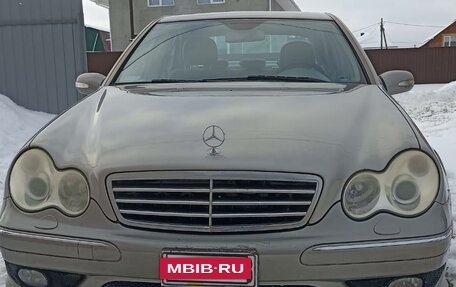Mercedes-Benz C-Класс, 2006 год, 750 000 рублей, 2 фотография