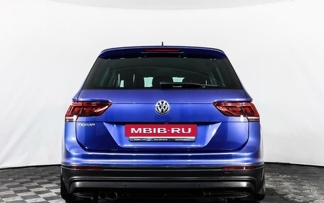Volkswagen Tiguan II, 2018 год, 2 379 499 рублей, 6 фотография