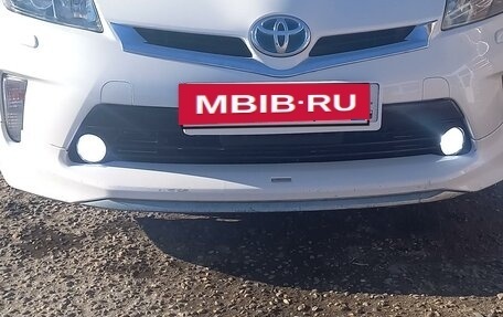 Toyota Prius, 2012 год, 1 450 000 рублей, 2 фотография