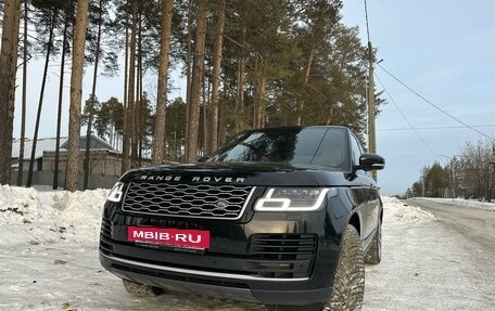 Land Rover Range Rover IV рестайлинг, 2018 год, 9 300 000 рублей, 2 фотография