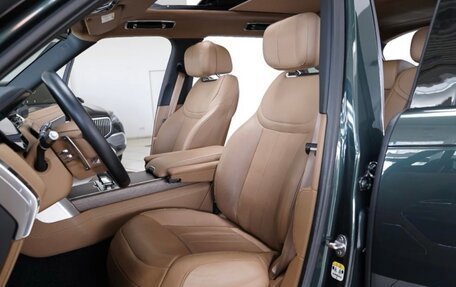 Land Rover Range Rover IV рестайлинг, 2022 год, 23 000 000 рублей, 6 фотография