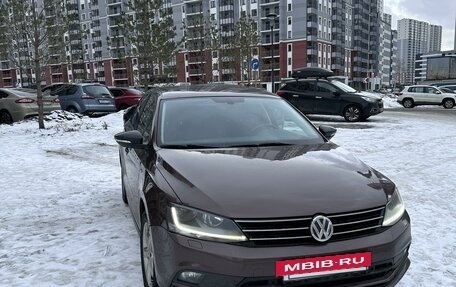 Volkswagen Jetta VI, 2017 год, 1 450 000 рублей, 2 фотография