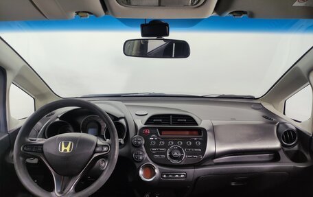 Honda Jazz II рестайлинг, 2011 год, 875 000 рублей, 13 фотография