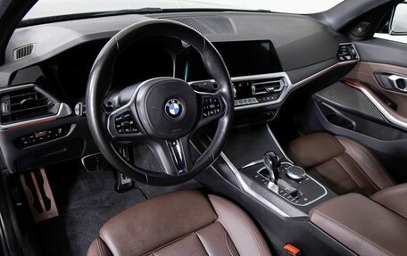 BMW 3 серия, 2021 год, 4 890 000 рублей, 13 фотография