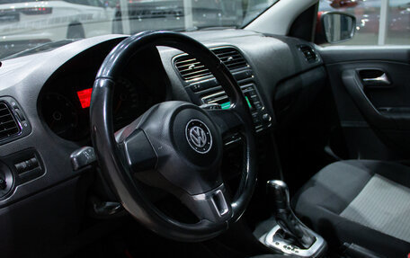 Volkswagen Polo VI (EU Market), 2013 год, 865 000 рублей, 10 фотография
