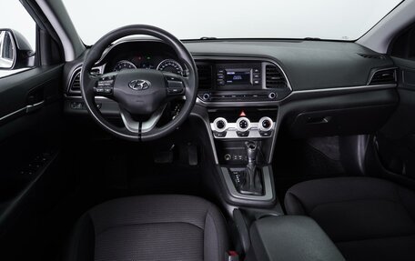 Hyundai Elantra VI рестайлинг, 2019 год, 1 839 000 рублей, 6 фотография