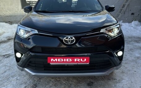 Toyota RAV4, 2016 год, 2 750 000 рублей, 3 фотография