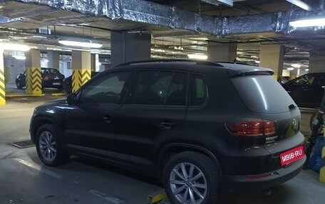 Volkswagen Tiguan I, 2015 год, 1 850 000 рублей, 2 фотография