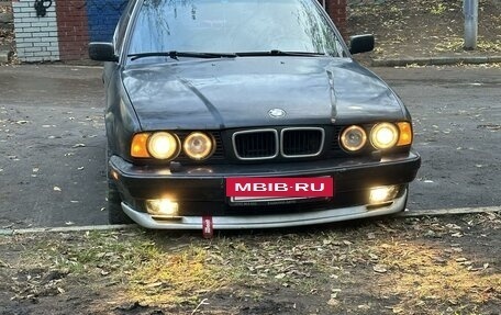 BMW 5 серия, 1991 год, 450 000 рублей, 28 фотография