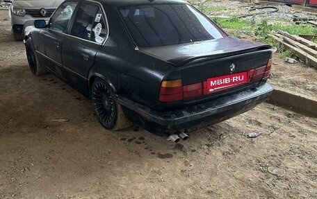 BMW 5 серия, 1991 год, 450 000 рублей, 32 фотография
