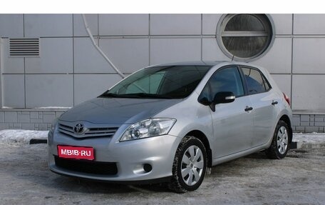 Toyota Auris II, 2011 год, 1 099 000 рублей, 1 фотография