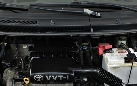 Toyota Yaris III рестайлинг, 2007 год, 720 000 рублей, 13 фотография