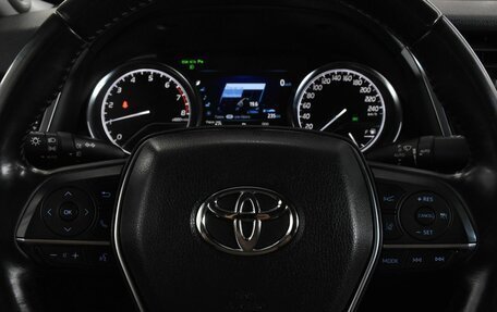 Toyota Camry, 2019 год, 3 150 000 рублей, 13 фотография