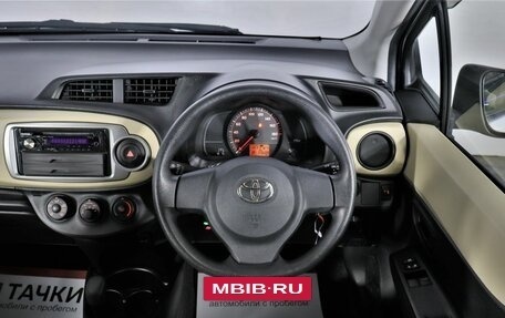 Toyota Vitz, 2012 год, 899 000 рублей, 8 фотография