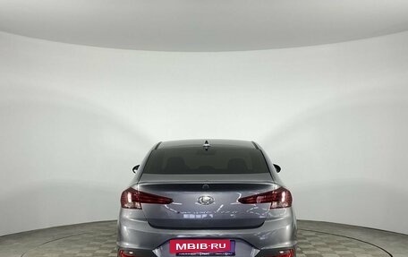 Hyundai Elantra VI рестайлинг, 2018 год, 1 670 000 рублей, 7 фотография