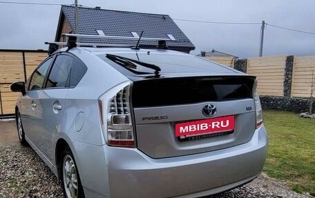 Toyota Prius, 2009 год, 1 050 000 рублей, 7 фотография