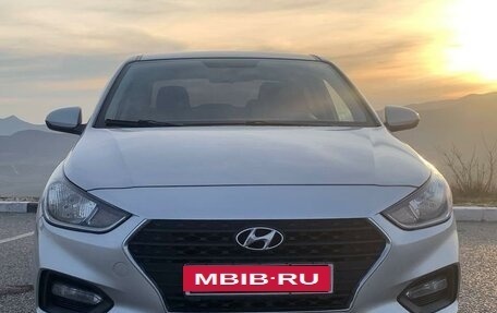 Hyundai Solaris II рестайлинг, 2019 год, 1 300 000 рублей, 14 фотография