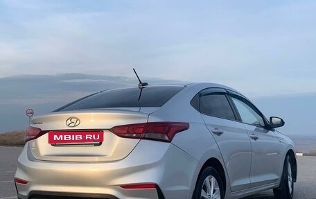 Hyundai Solaris II рестайлинг, 2019 год, 1 300 000 рублей, 12 фотография