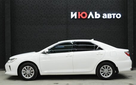 Toyota Camry, 2017 год, 2 000 000 рублей, 11 фотография