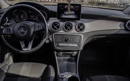 Mercedes-Benz CLA, 2018 год, 2 150 000 рублей, 10 фотография