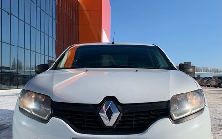 Renault Logan II, 2015 год, 565 000 рублей, 6 фотография