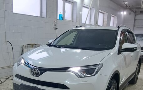 Toyota RAV4, 2016 год, 2 200 000 рублей, 1 фотография
