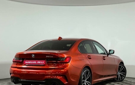 BMW 3 серия, 2019 год, 3 377 000 рублей, 2 фотография
