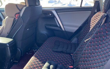 Toyota RAV4, 2018 год, 2 400 000 рублей, 7 фотография