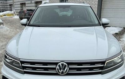 Volkswagen Tiguan II, 2018 год, 3 800 000 рублей, 1 фотография